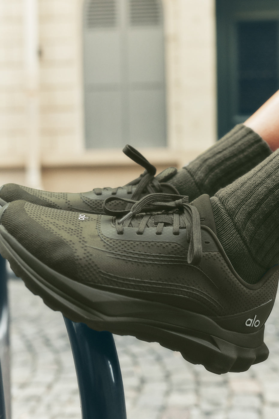 ALO Runner - Green Olive | ALO