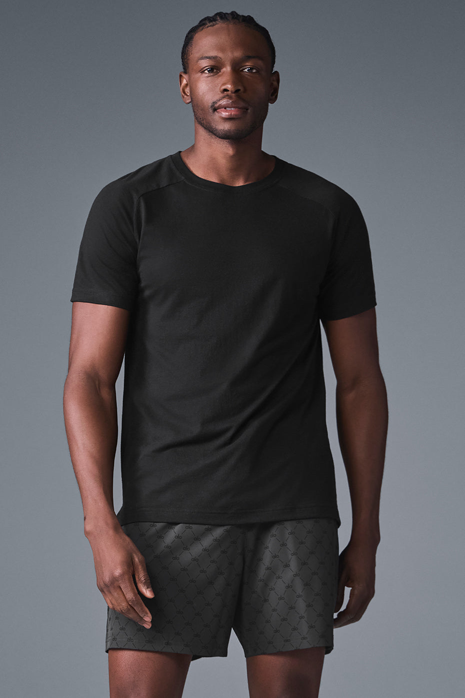 【Alo Yoga】Triumph Tee The Triumph Crew Neck Tee | Men's Yoga Tees & Tanks | ALO