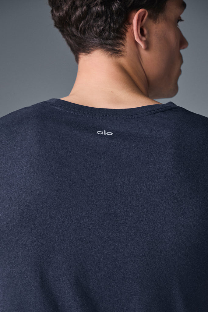 M2033R_03842_b1_s1_a3_1_m214_1