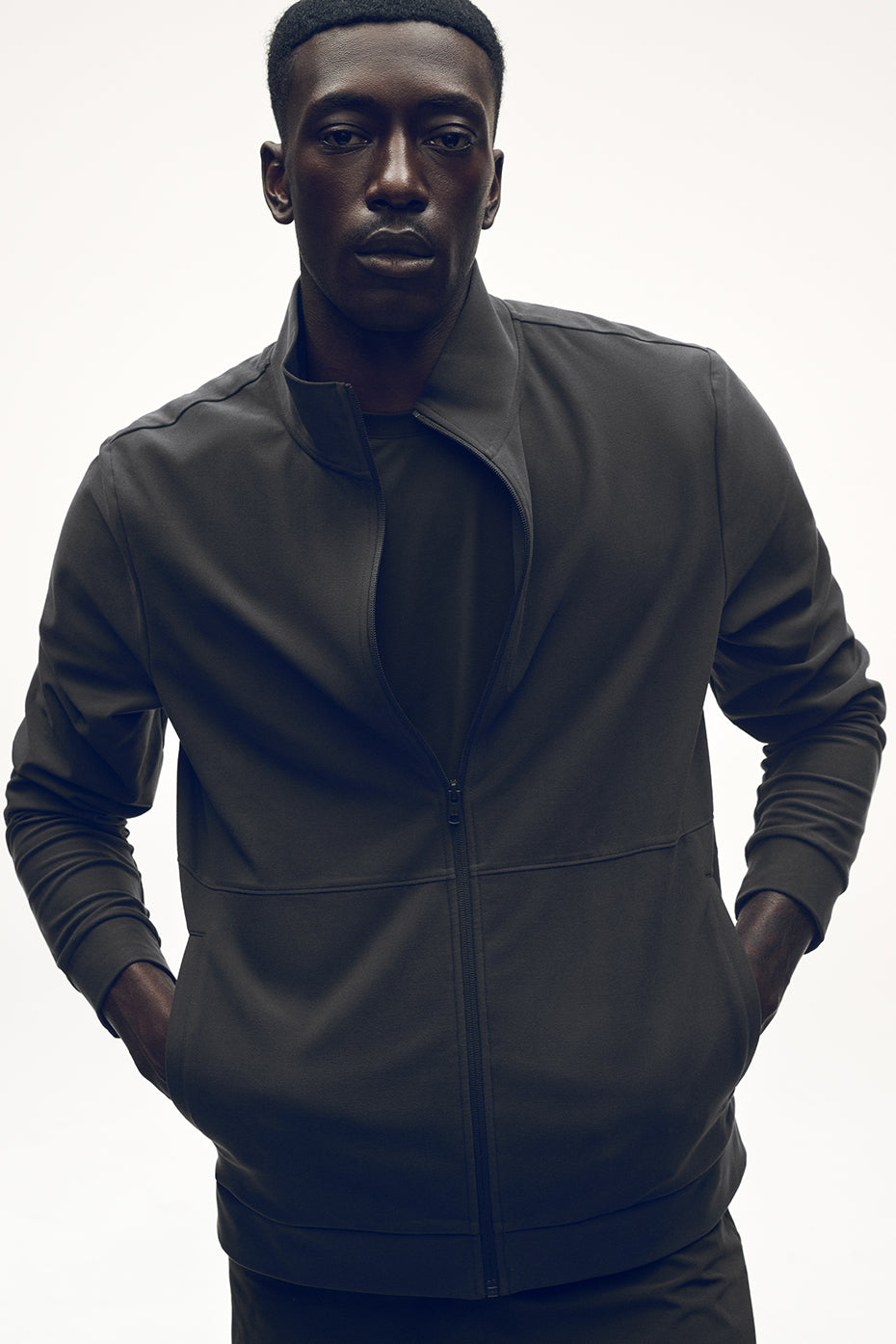 ジャケット・アウター ickkkc Conquer Max Mock Neck Full Zip - Anthracite | ALO