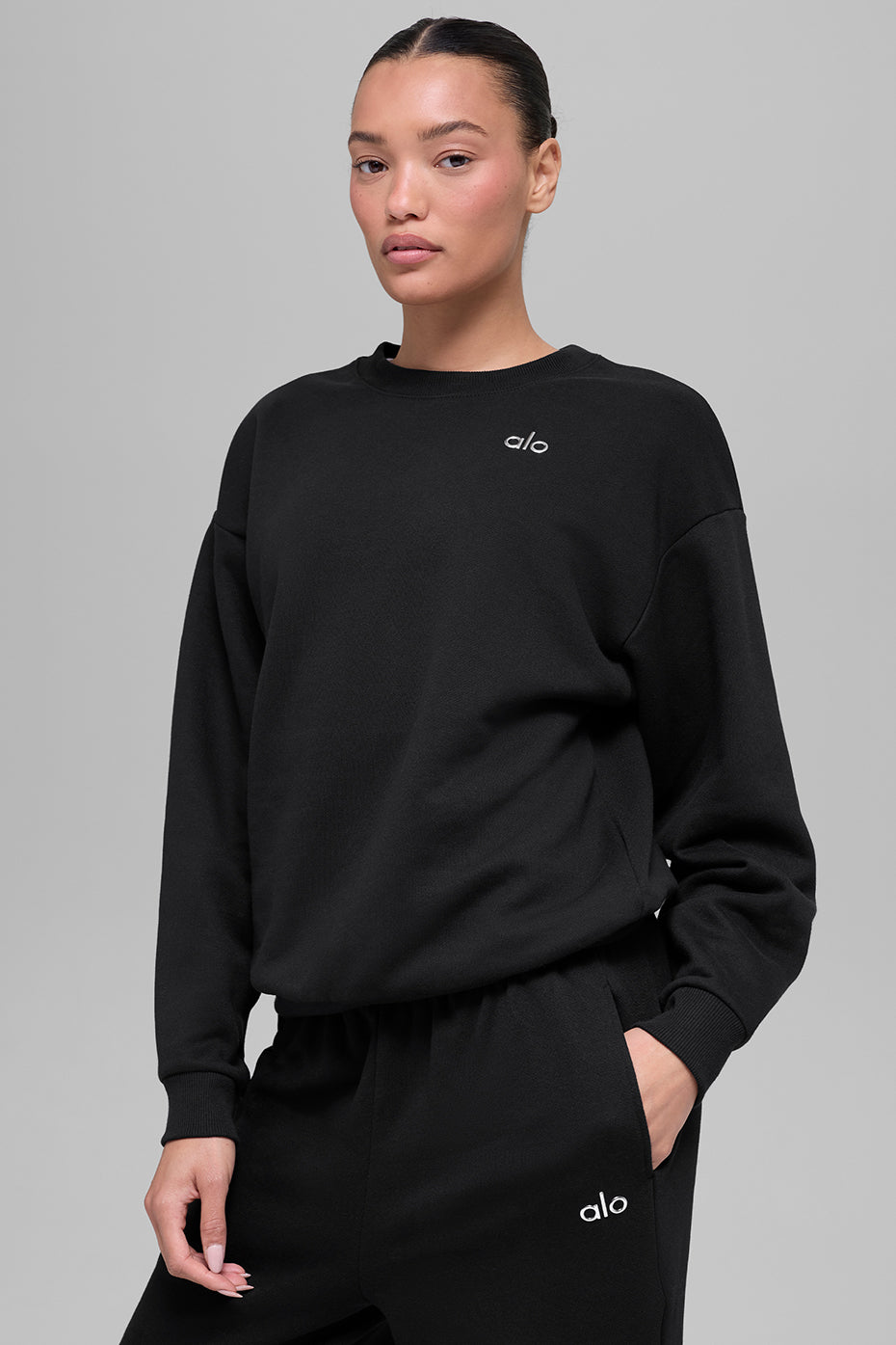 新品 alo Accolade Crew Neck Pullover L Accolade Crew Neck Pullover - Anthracite | ALO