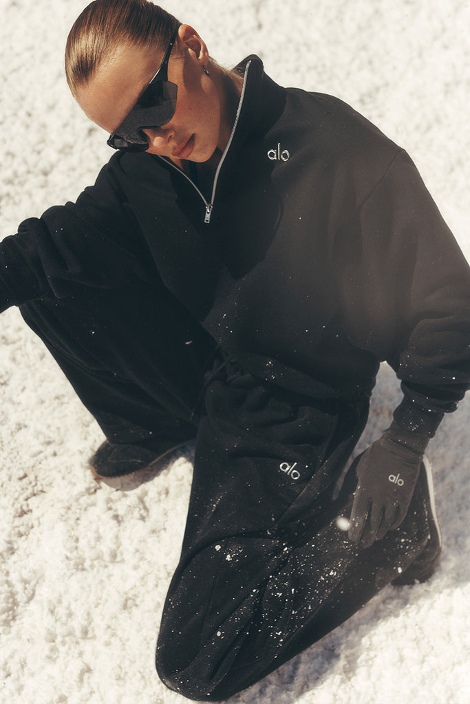 Accolade 1/4 Zip Pullover Black ALO - Main Image