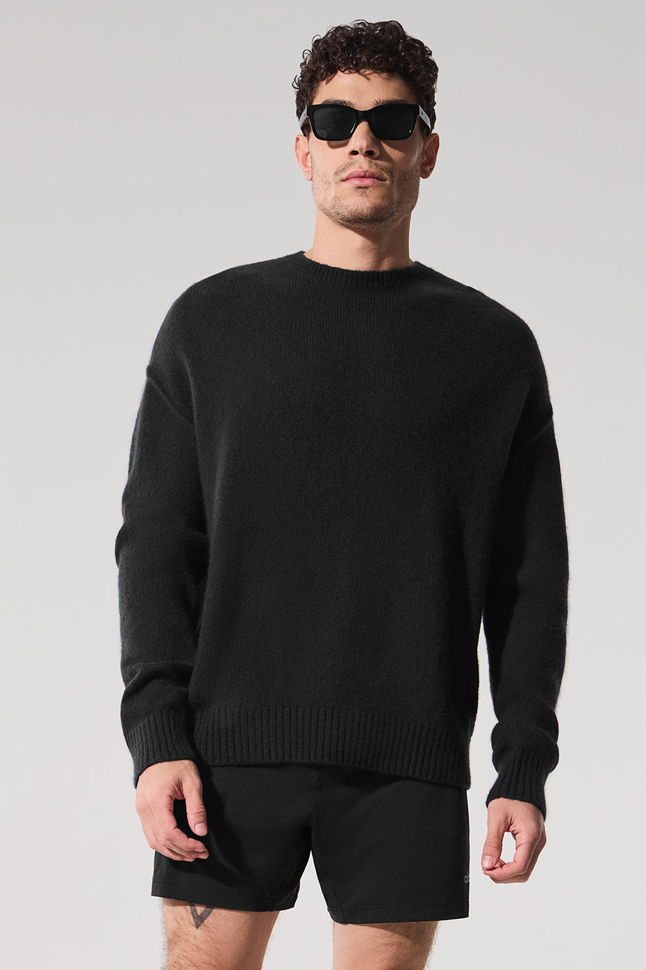 Unisex Wool Cashmere New Class Crewneck Sweater - Black | ALO