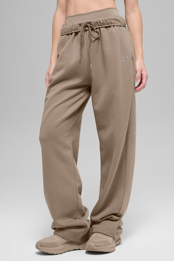 Accolade Straight Leg Sweatpant - Gravel | ALO