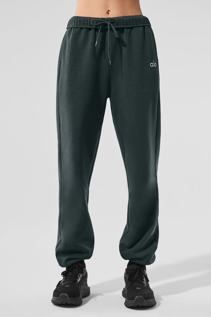 Accolade Sweatpant - Charcoal Green | ALO
