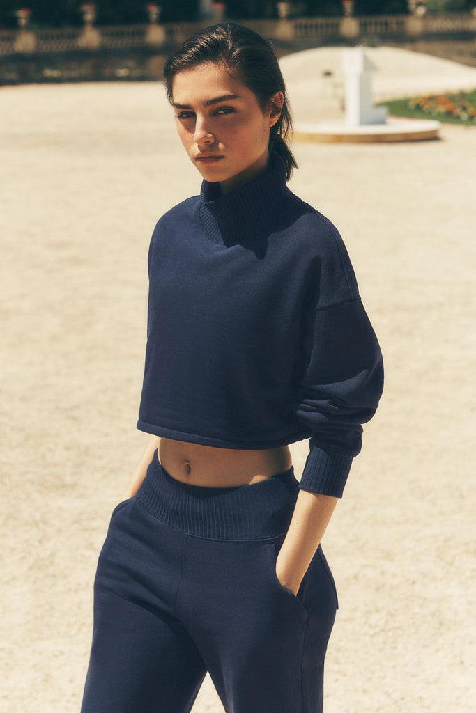 Cropped Serenity Coverup - Navy | ALO