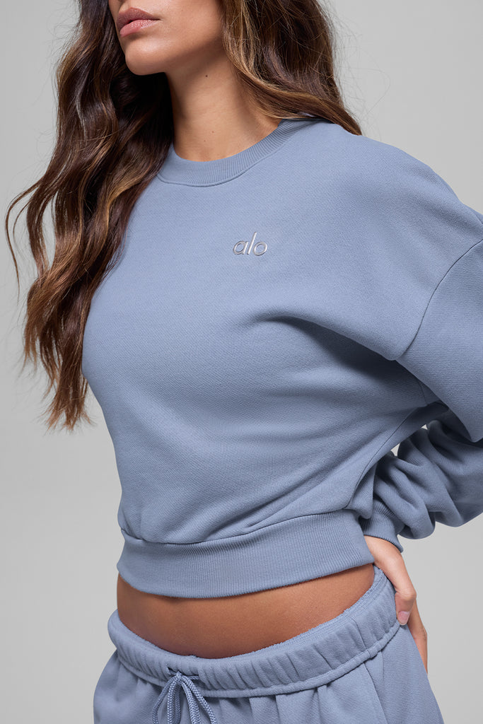 Cropped Accolade Crewneck - Winter Frost | ALO