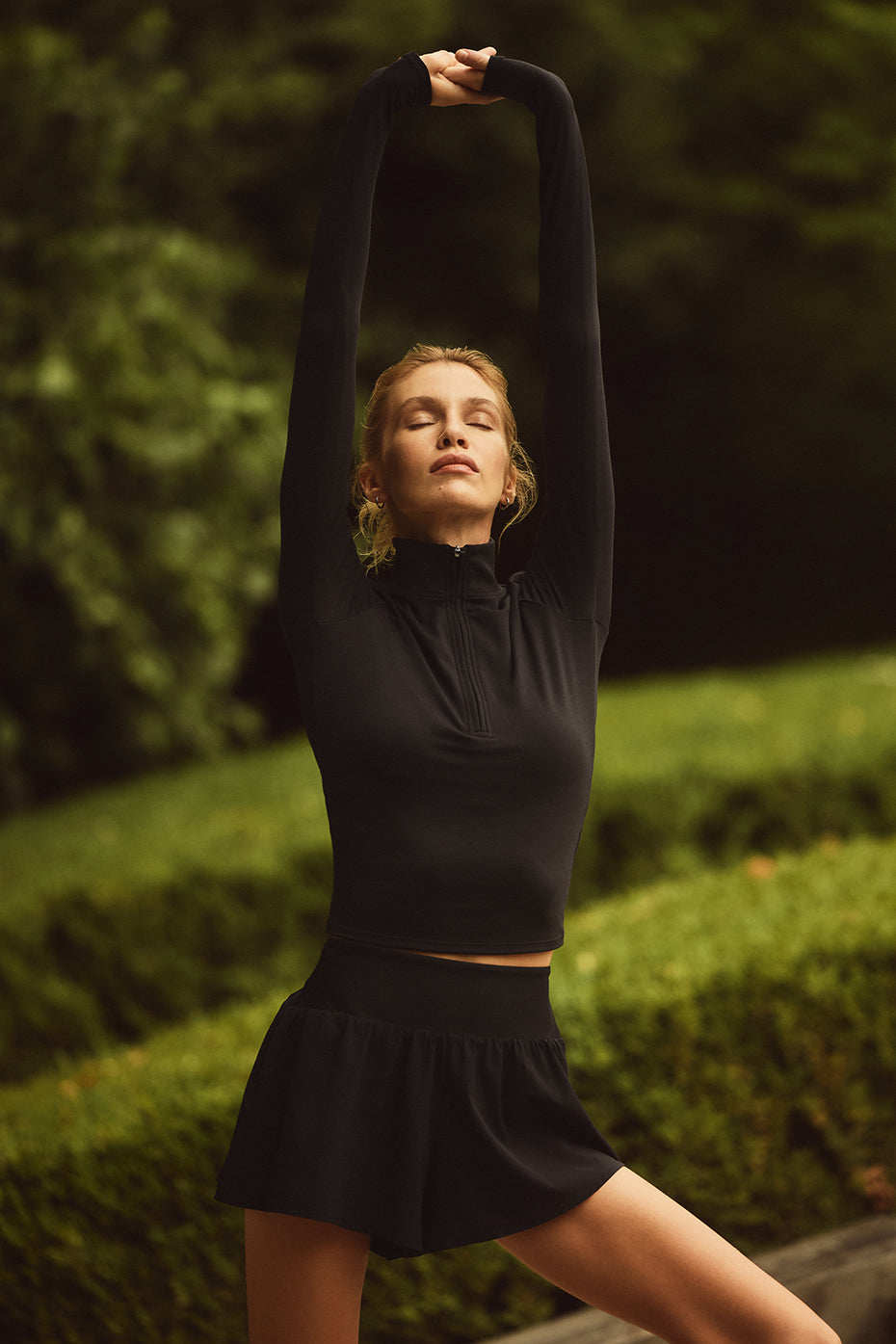 ALO Softsculpt Precision 1/4 Zip Long Sleeve - Black | ALO