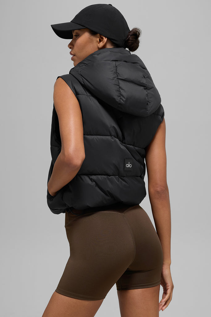 Gold Rush Puffer Vest - Black | ALO