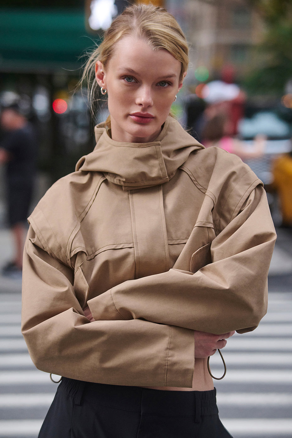 Cropped Unify Jacket - Toasted Almond | ALO