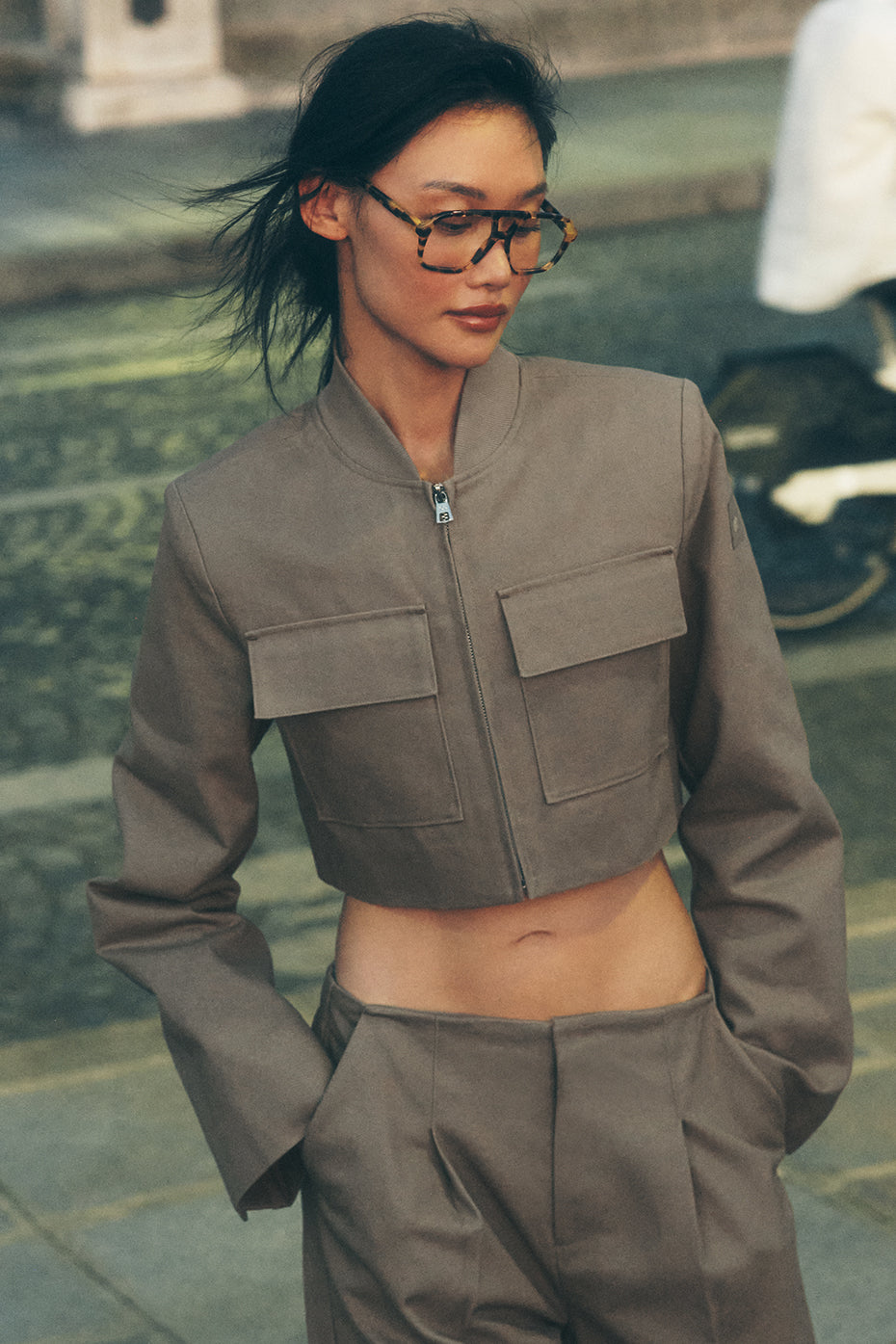 W4681R_06206_b2_s1_a1_m54_930x