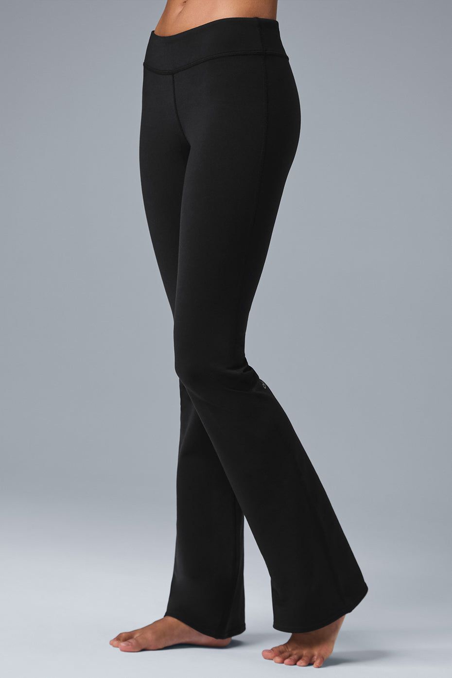 Airbrush Low-Rise Bootcut Legging Black ALO - Main Image