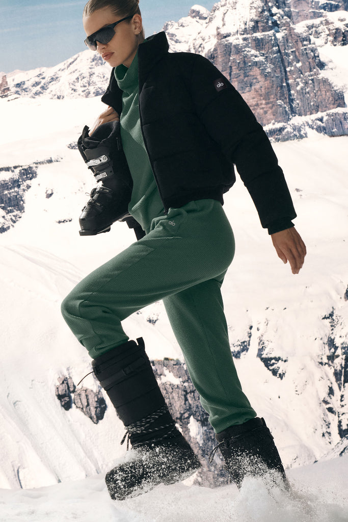 Waffle Weekend Escape Jogger - Clover Green | ALO