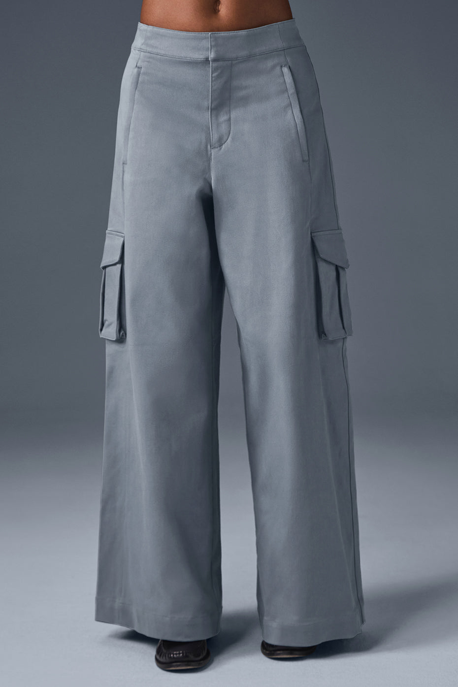Show Off Cargo Wide Leg Trouser (Regular) - Steel Grey | ALO