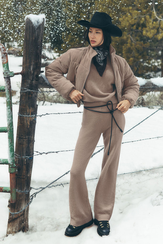 Wool Cashmere High-Waist New Class Wide Leg Pant - Chai Latte | ALO