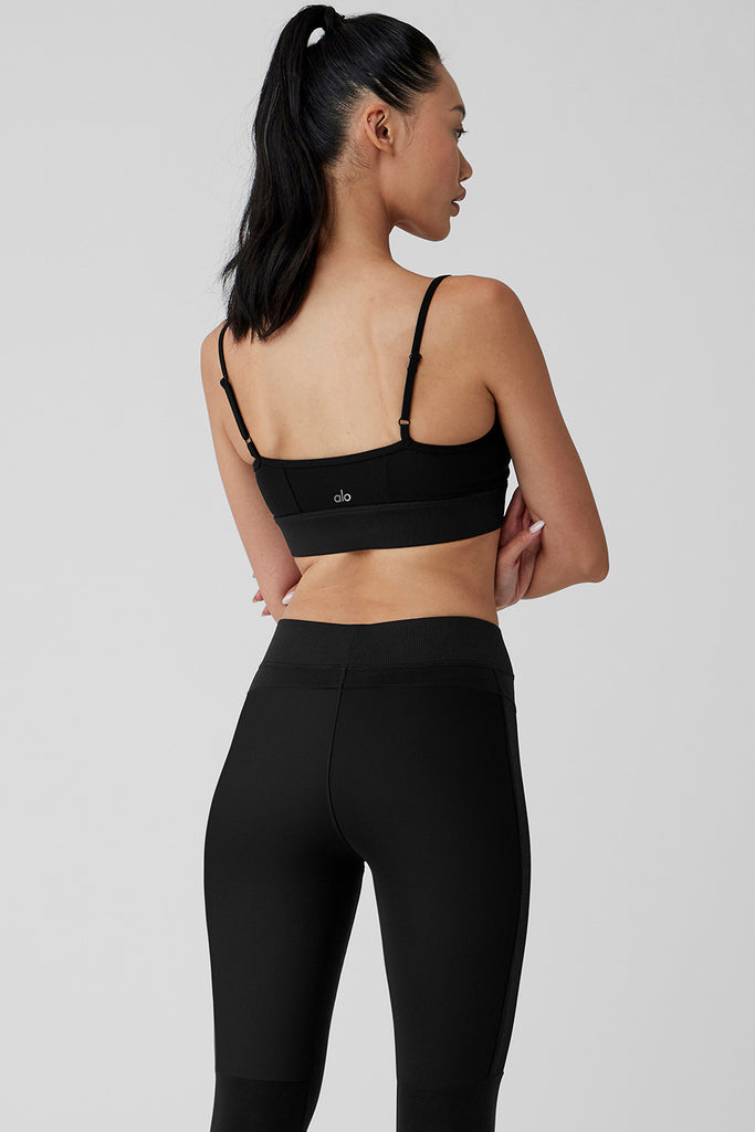 Alo Yoga End of Year Sale 2023: Shop leggings, sports bras and