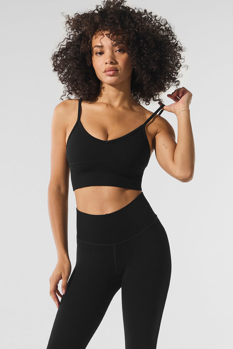 Seamless Winter Warm Plush Delight Bra - Black | ALO