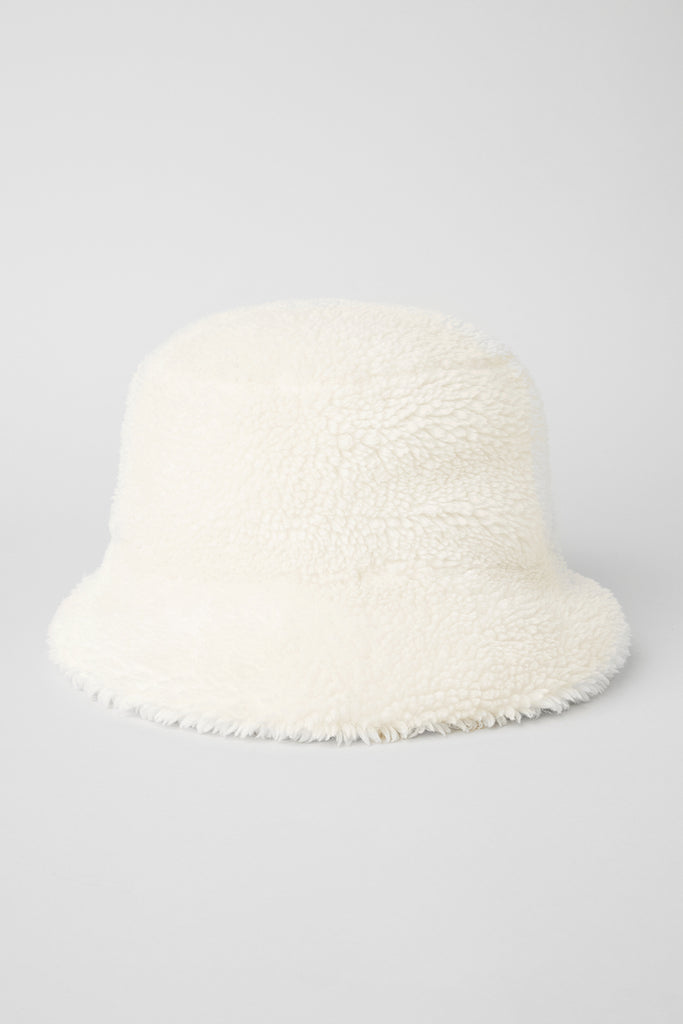 Yoga Ivory | Bucket - Alo Foxy Sherpa Hat