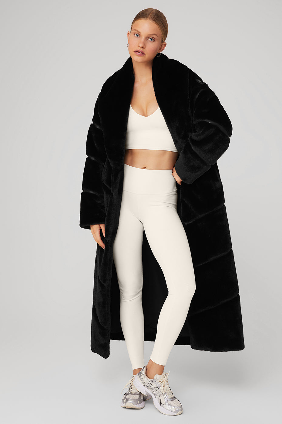 ALO Yoga, Jackets & Coats, The Knockout Faux Fur Jacket