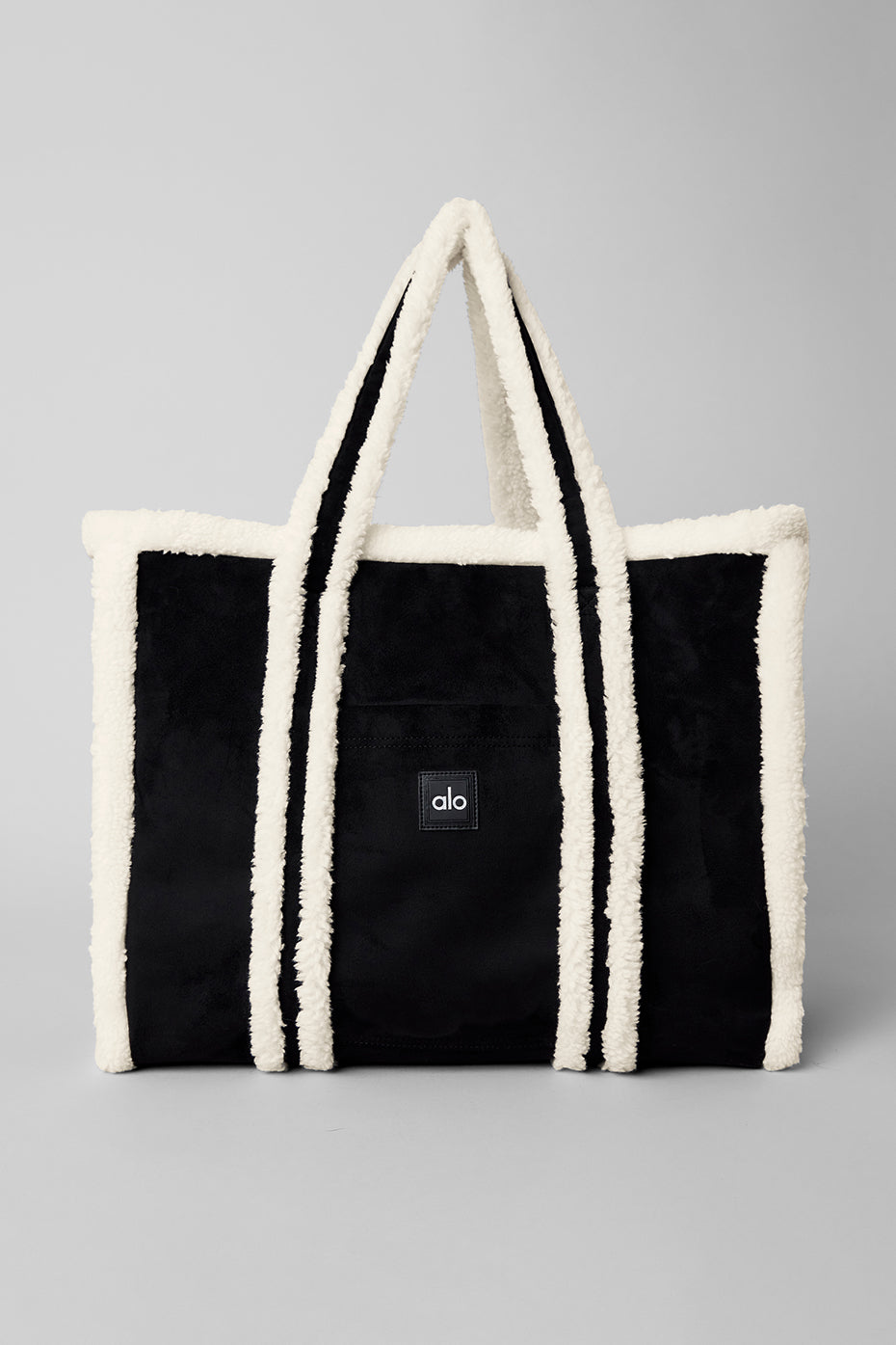 Winterfun Tote Bag - Black/Ivory | Alo Yoga