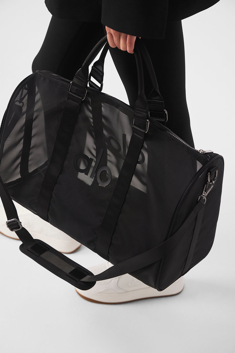 Sheer Duffle - Black - Alo Yoga Duffle Bags | skinvest.kz