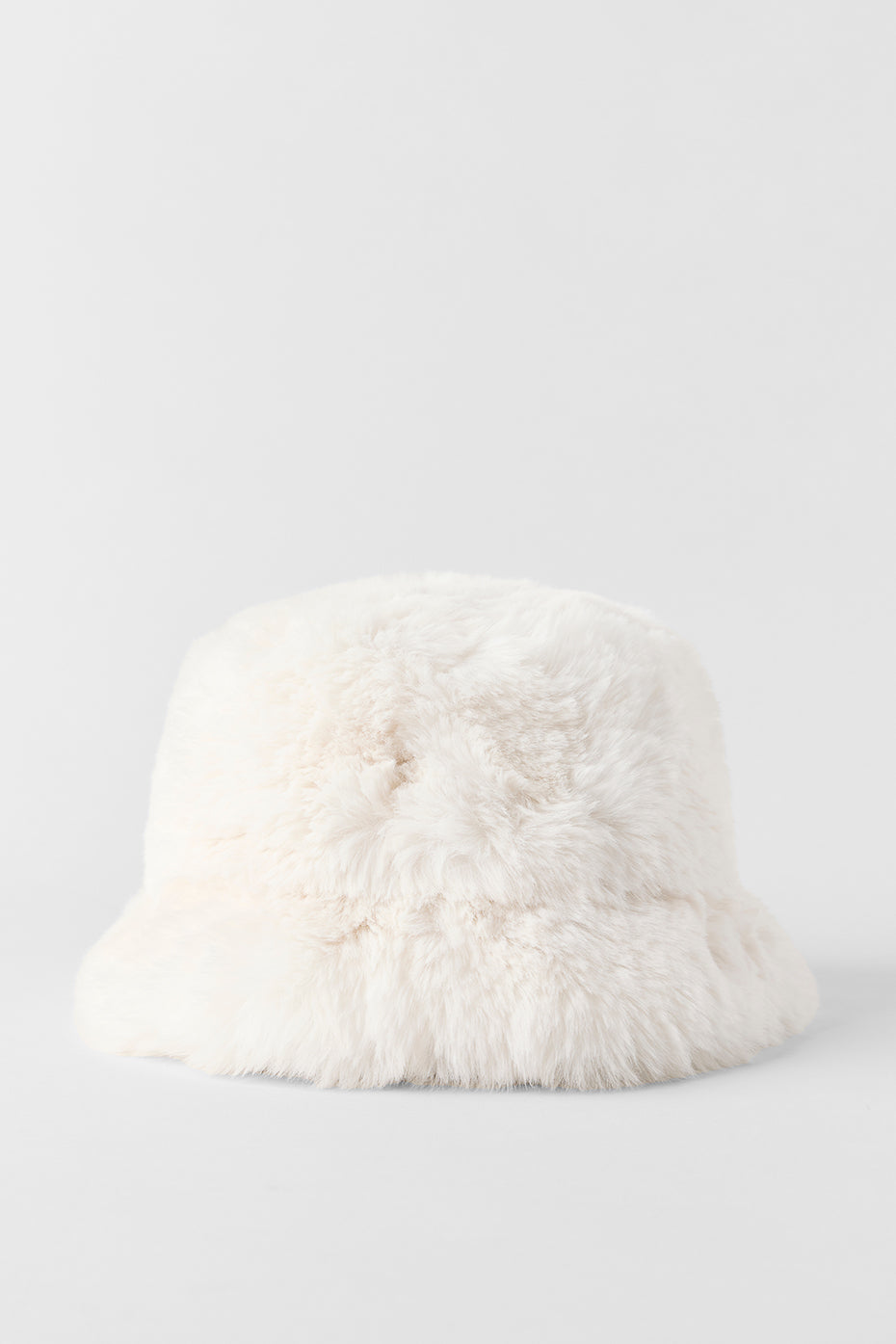 Faux Fur Starstruck Bucket Hat - Ivory | ALO