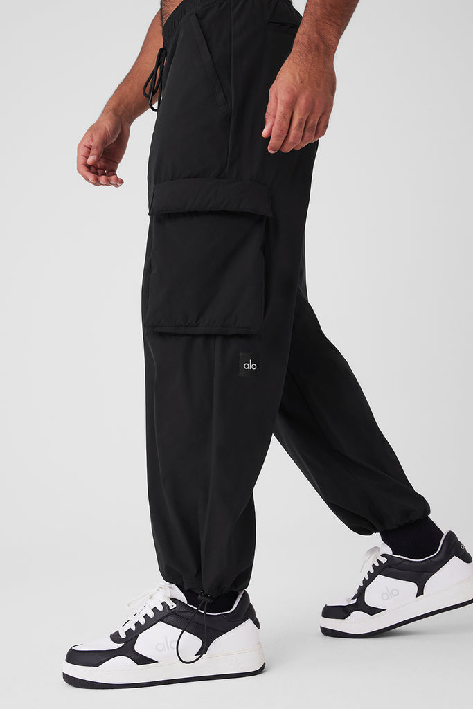 Voyage Utility Cargo Pant Black Alo Yoga
