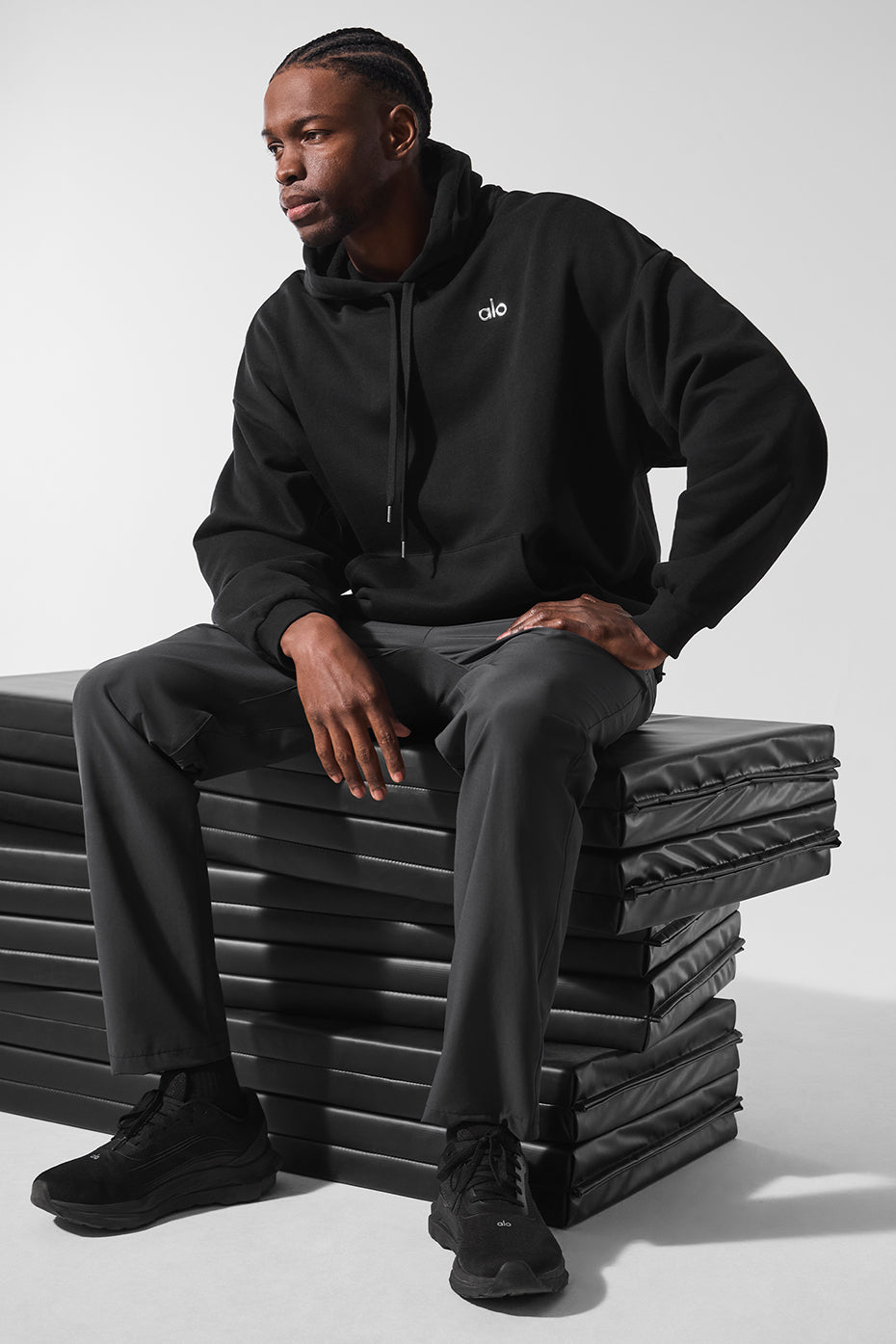 Accolade Hoodie - Black | ALO