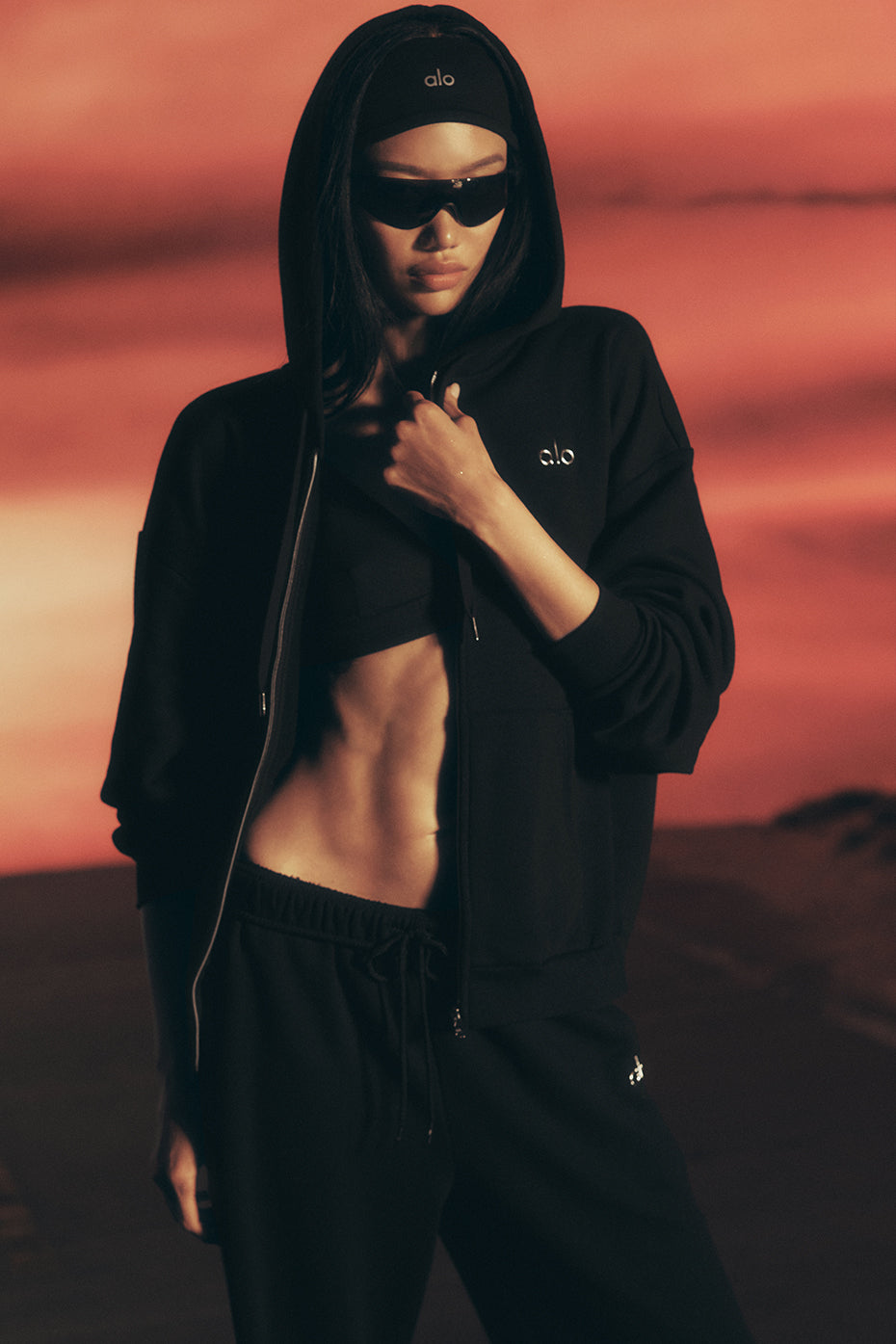 M ALO YOGA パーカー フード付きスウェットアウター 無地 Alo Yoga パーカー ジップアップ スウェットアウター S Alo Yoga