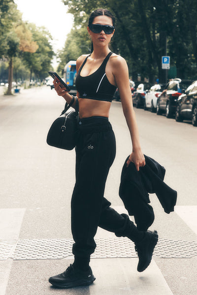 Accolade Sweatpant - Black | ALO