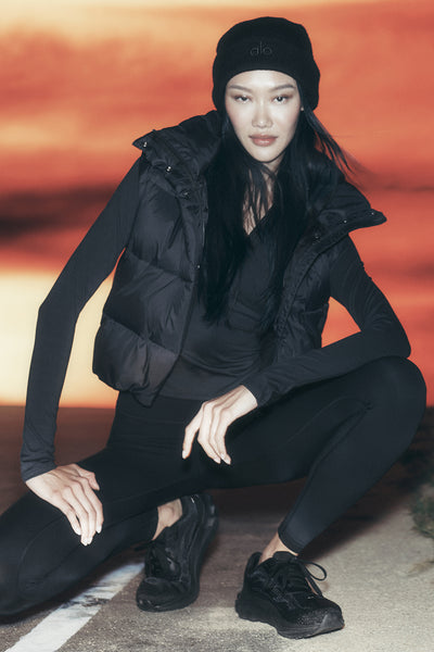 Gold Rush Puffer Vest - Black | ALO