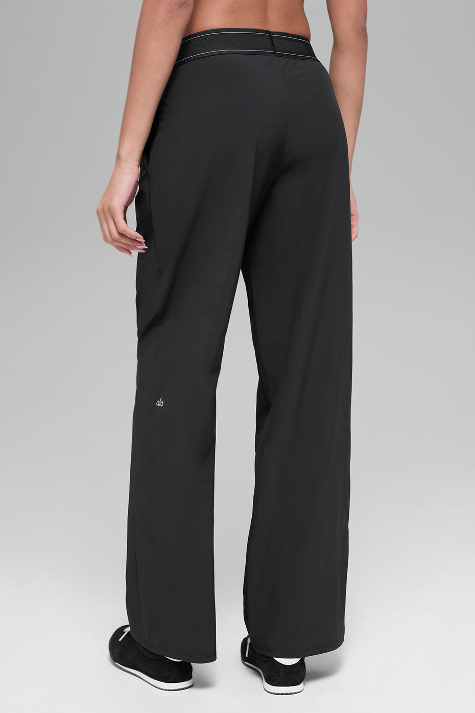 Suit Up Trouser (Long) - Black | ALO