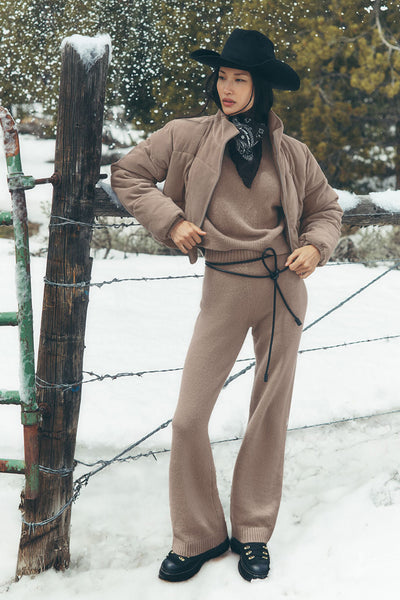 Wool Cashmere High-Waist New Class Wide Leg Pant - Chai Latte | ALO